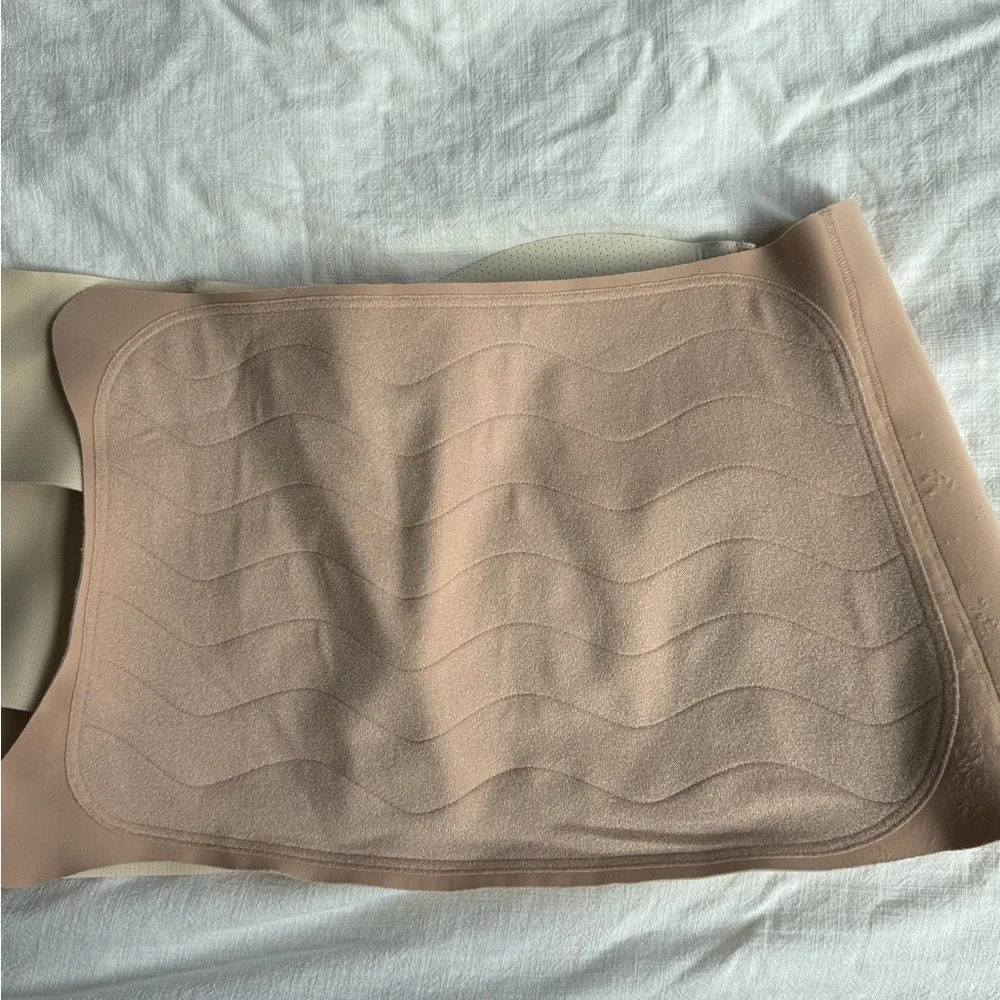 Mom Cozy Postpartum Band - Picture 3 of 4